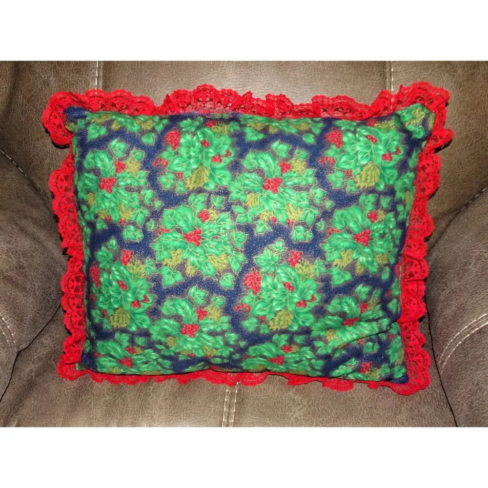 Vintage Red & Green Christmas Pillow holly mistletoe mcm kitsch retro throw